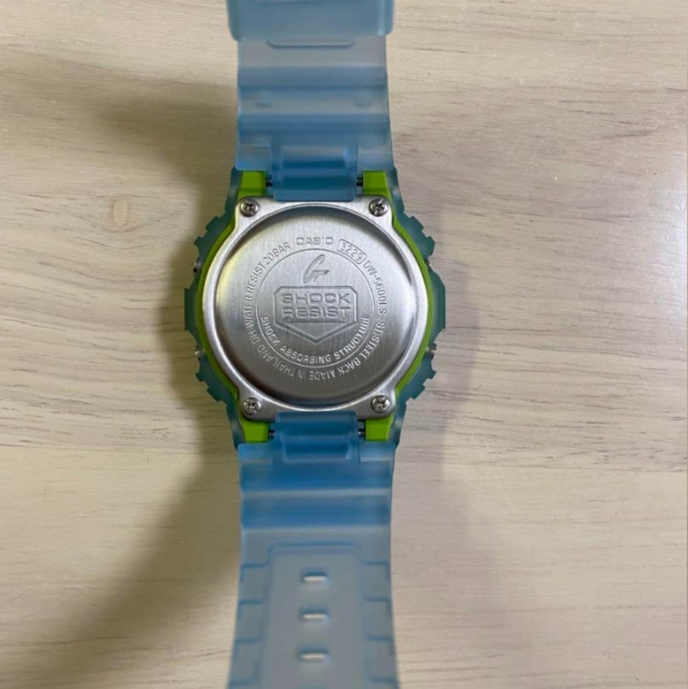 CASIO G-SHOCK DW5600LS - Picture 4 of 6